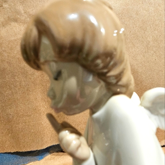 Vintage Lladro Blue & White Angel Watching Over Sleeping Child 7” Tall Collectib - Picture 10 of 13